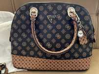 Дамска чанта Guess