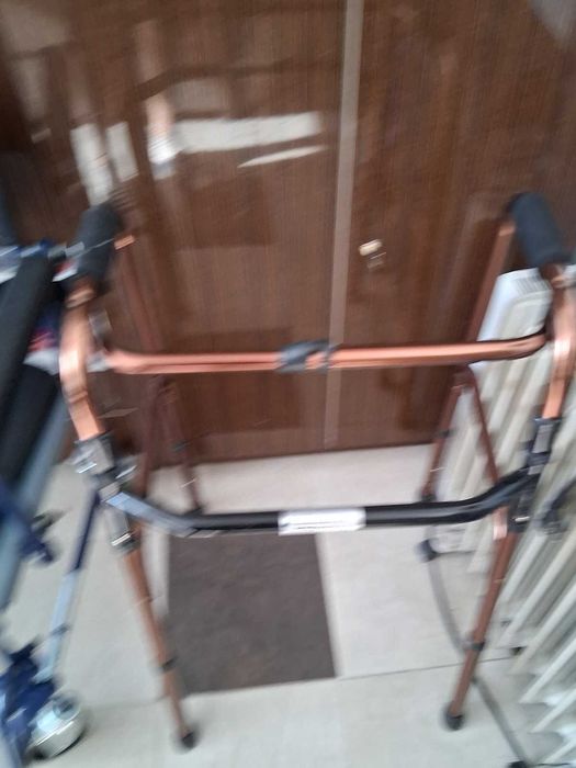Помощни средства за придвижване