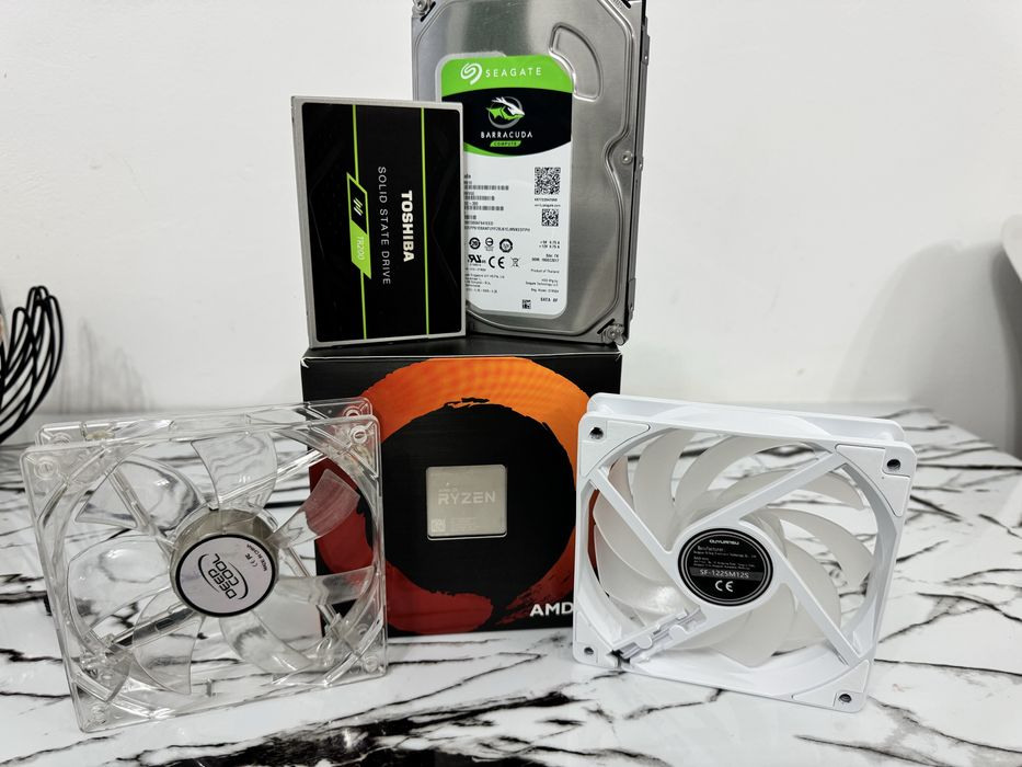 AMD Ryzen 5 + Cooler, SSD, HDD si 2 Ventilatoare