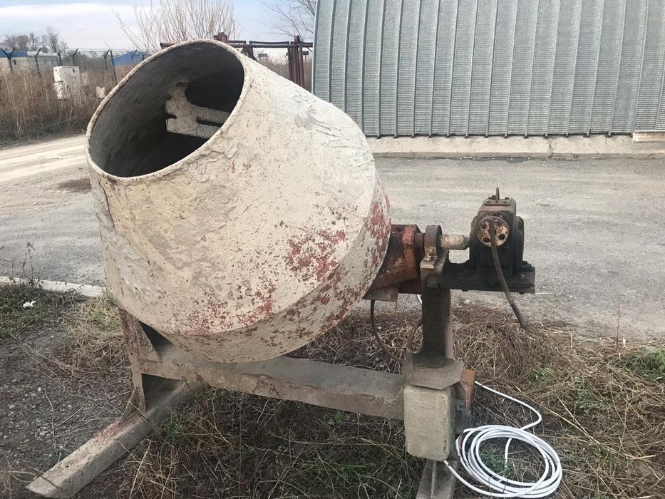 Продажа Бетономешалки в рабочем состоянии 3 фазка.