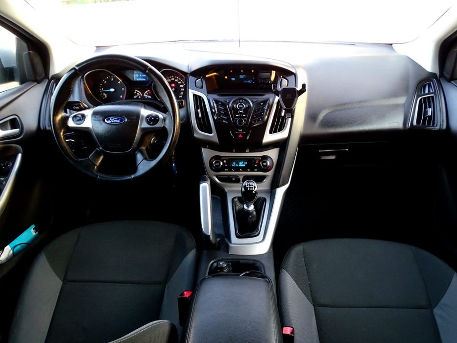 Vând Ford Focus 1.6 DIESEL