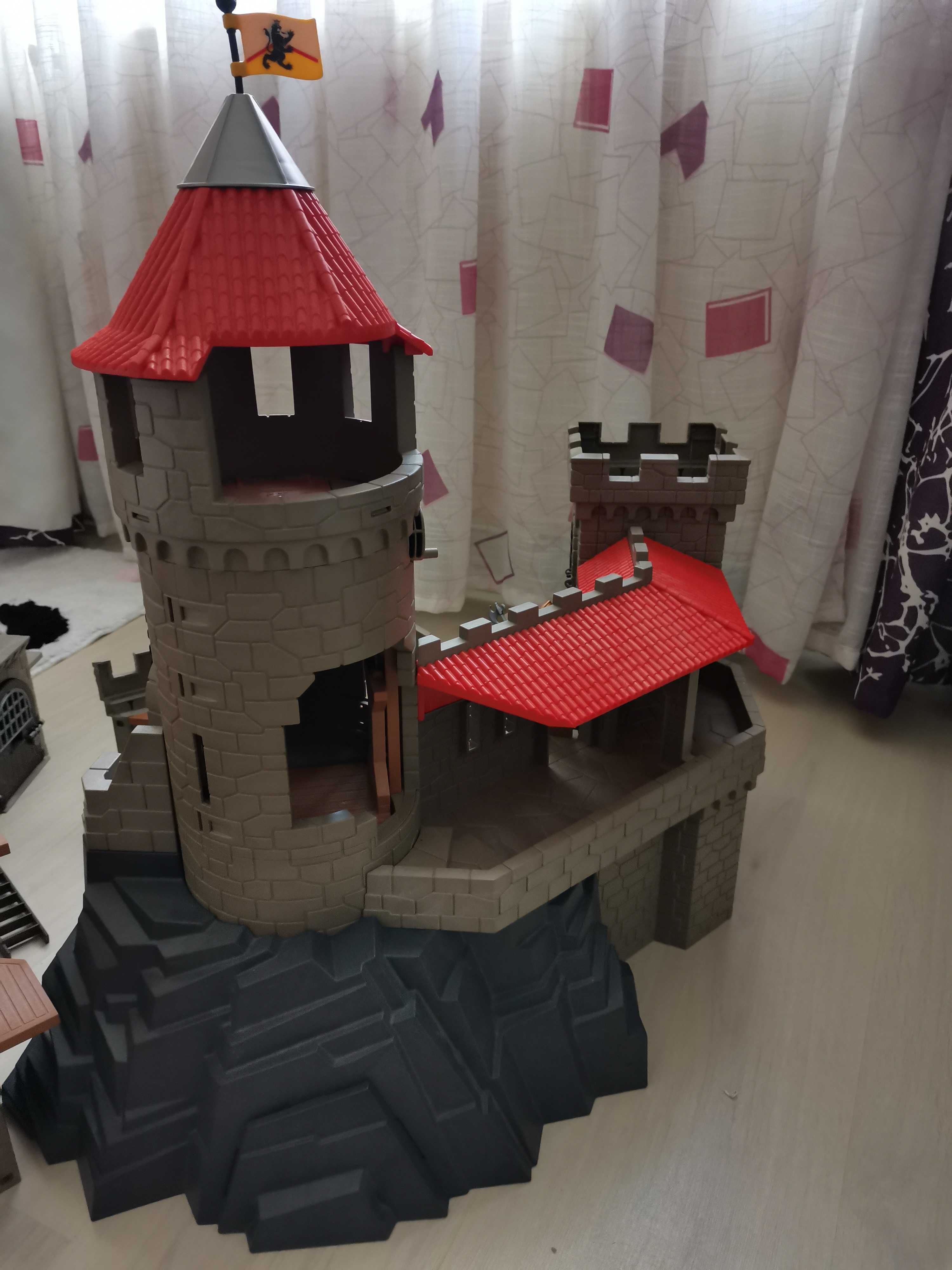 castel playmobil