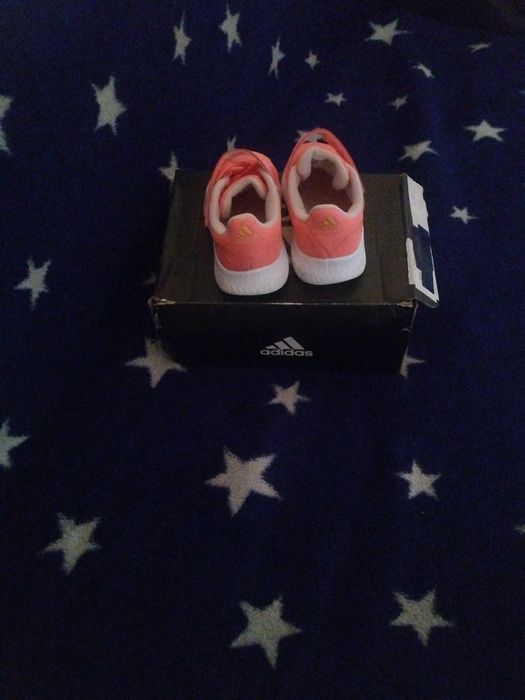 Adidas copii fete pe culoarea roz