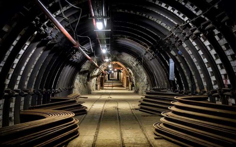 Шахтная арочная трехзвенная крепь из спецпрофиля СВП 22