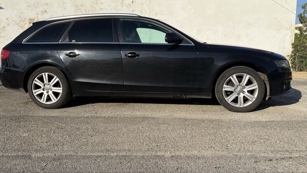 Vand Audi A4 B8 2009
