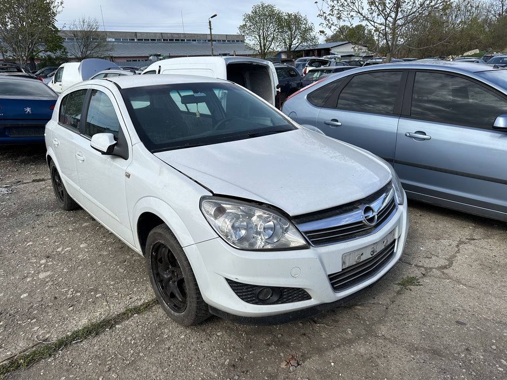 Opel Astra H 1.6 на части