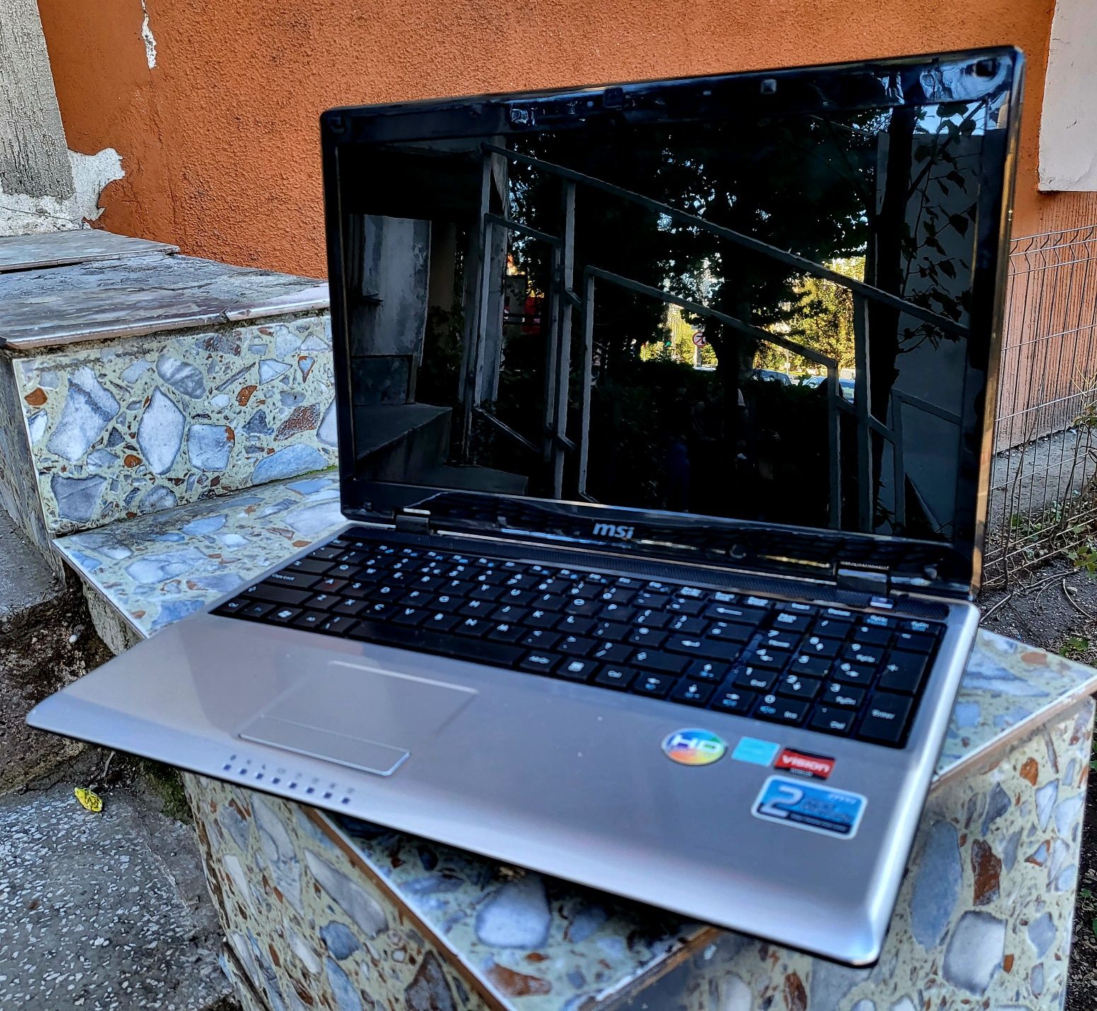 Laptop MSI cu SSD de 512gb la pret fi x