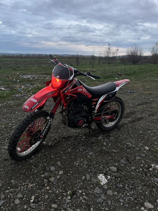 Cross 125cc.