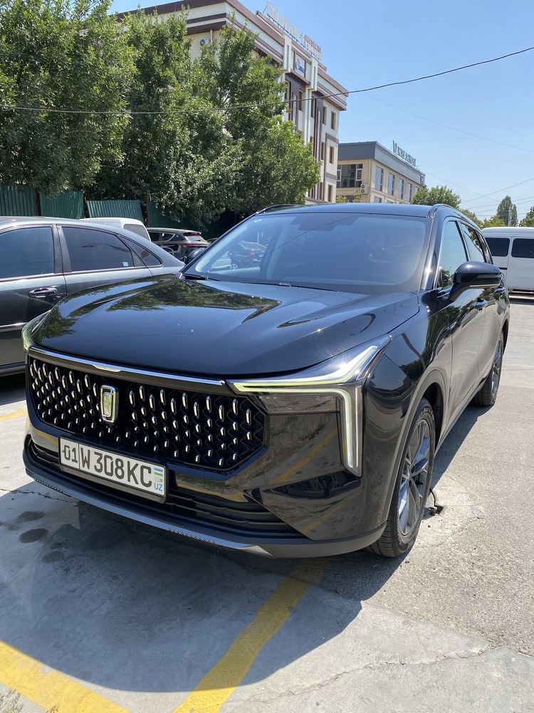 Автомабил Бестун т55