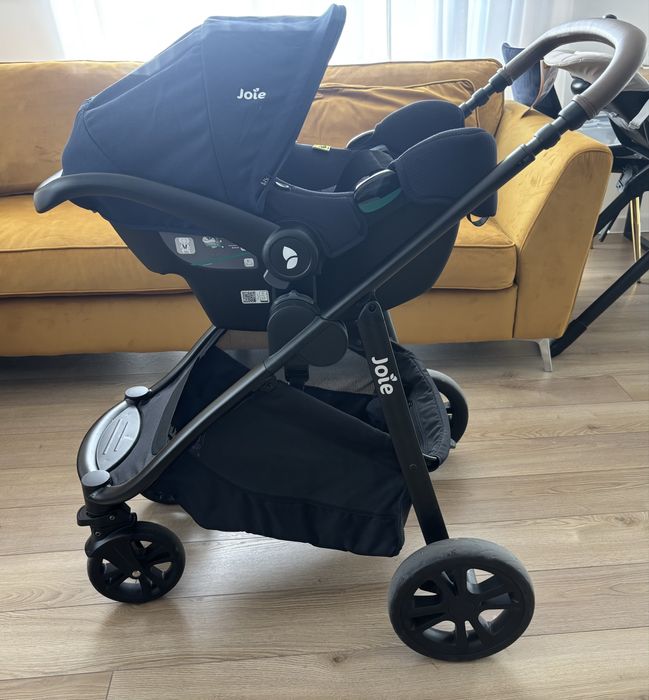 Carucior 3 in 1  Joie Versatrax