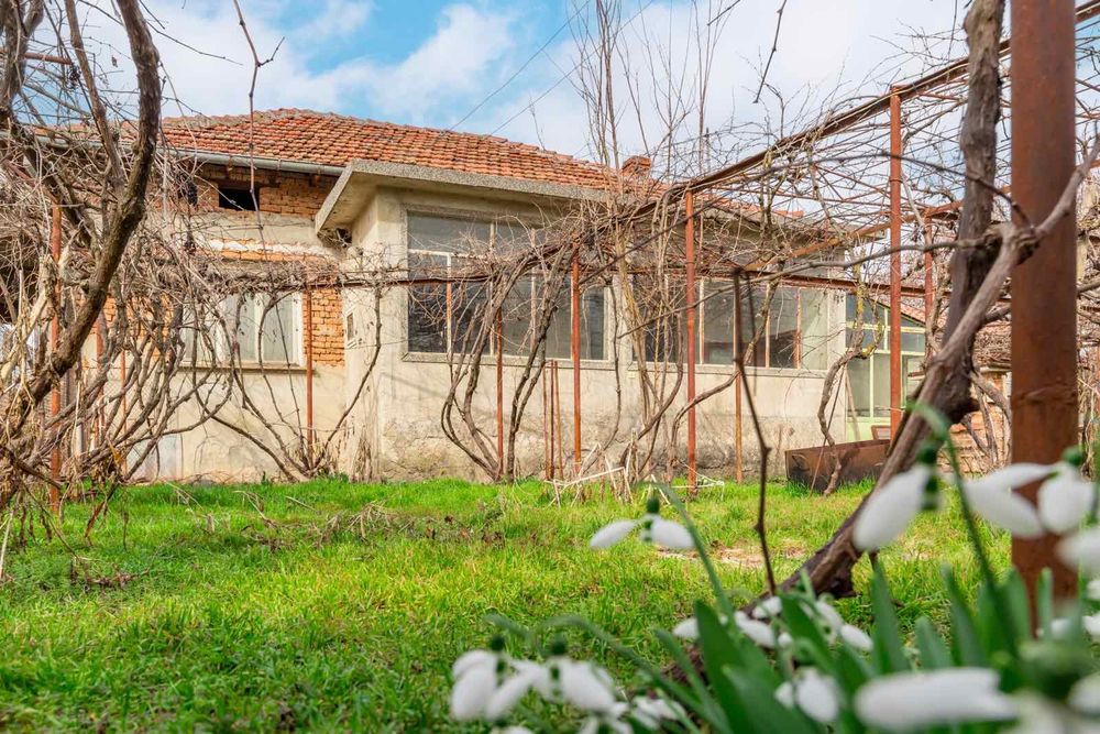 Къща за продажба