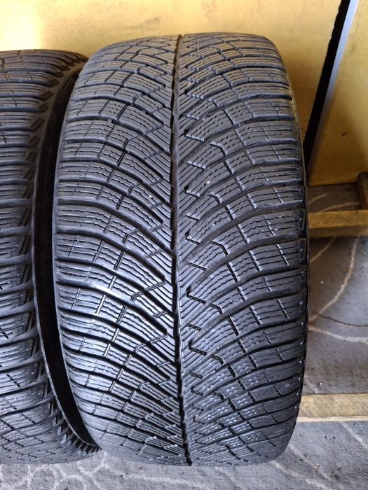 235 35 19 Pirelli DOT 2024 iarna aproape noi
