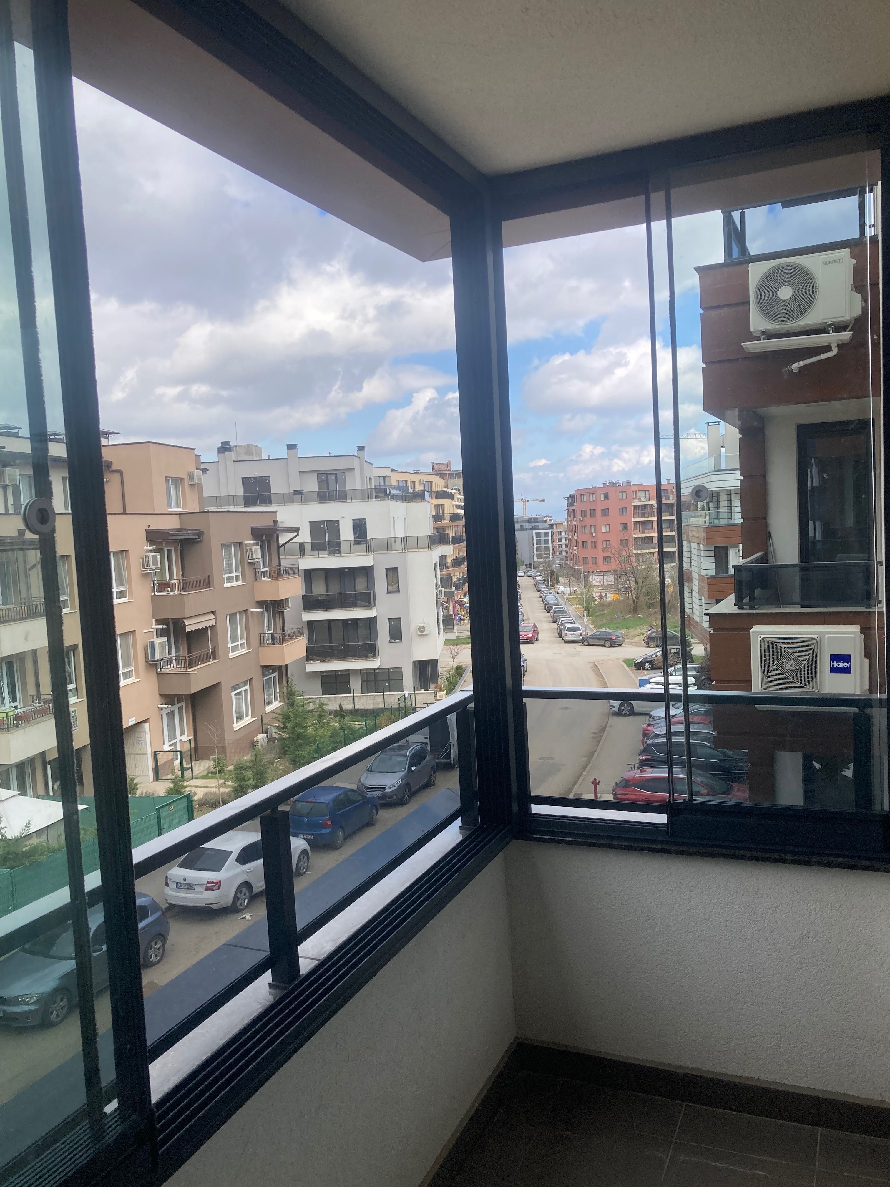Безпрофилно остъкляване