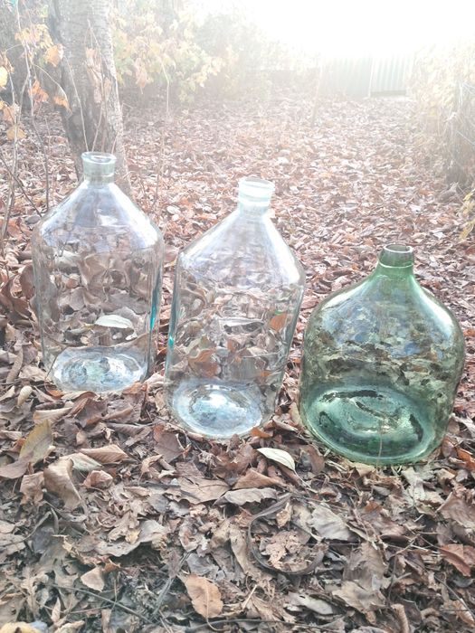 Бутыли из стекла 20 литровые