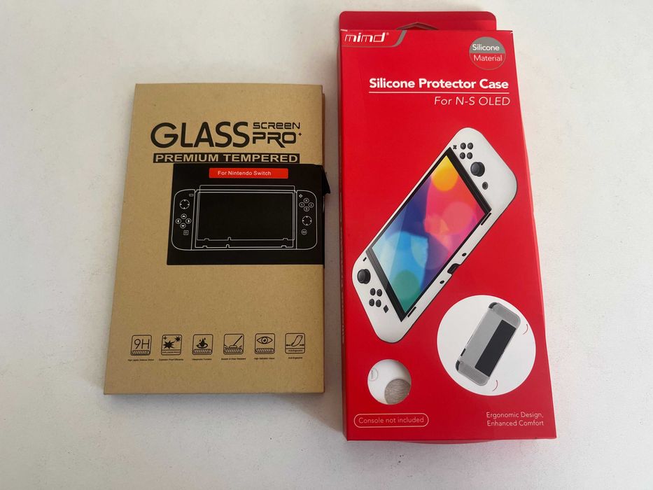 Силиконов кейс + 2 протектора за Nintendo Switch OLED - нов