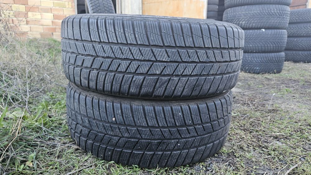 2бр гуми 215 45 18 дот 22 барум