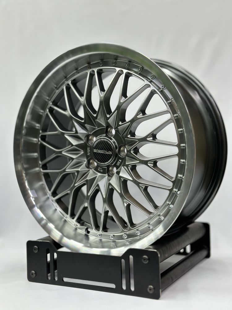 Продается комплект дисков r18 5x100