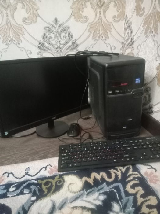 Продается компьютер в комплекте(мышка,клавиатура,монитор,процессор)