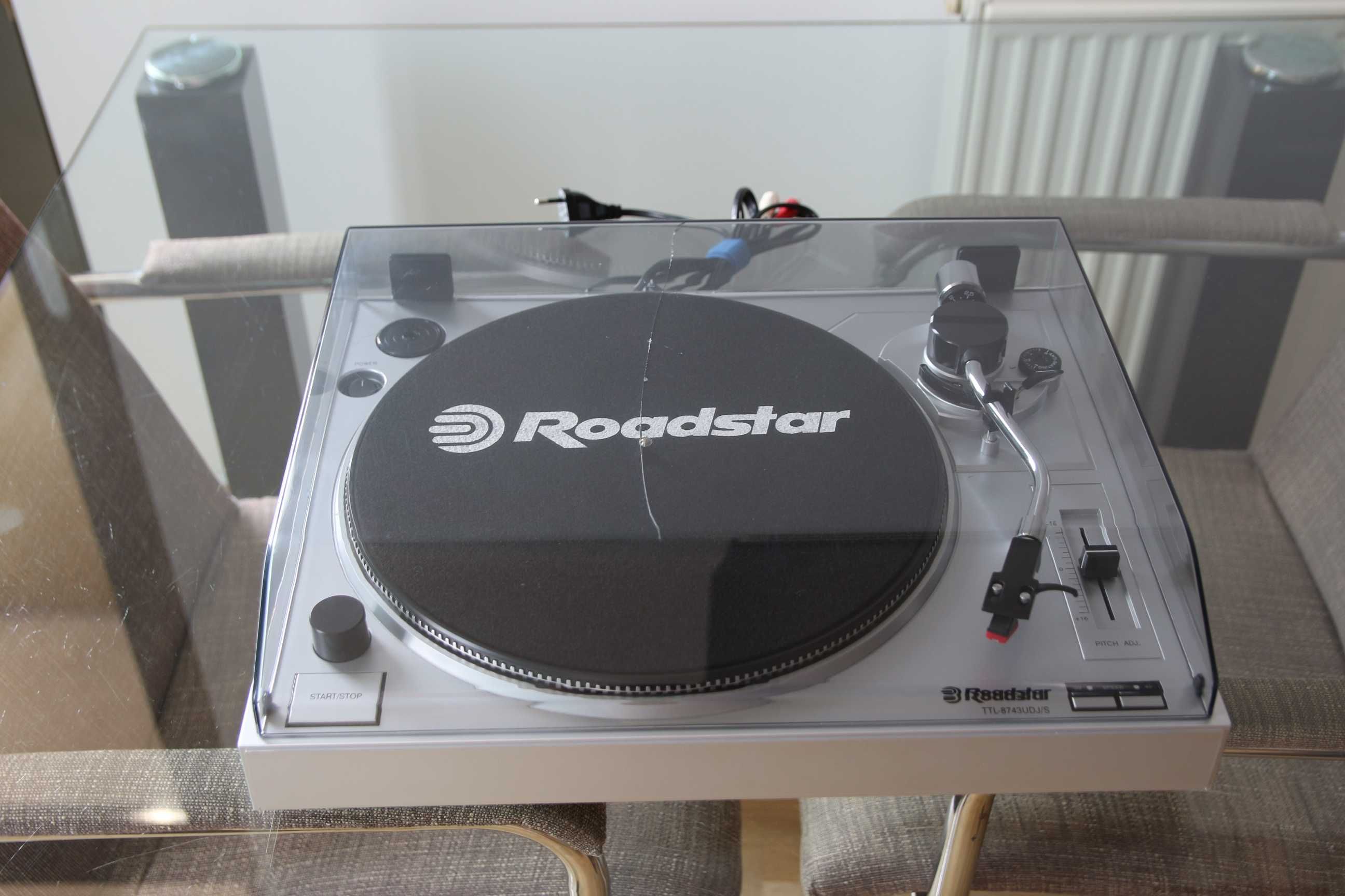 Roadstar TTL8743UDJ/S, USB, iesire Linie si Phono
