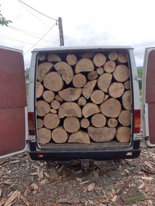 Aducem la comandă lemne de foc esența tare sau esența moale