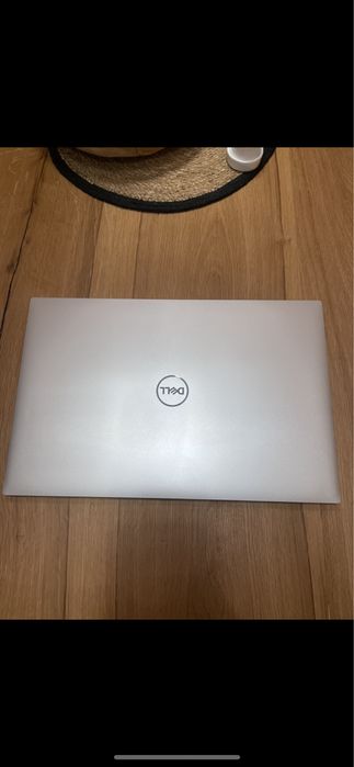 Лаптоп Dell Xps 17-9720 БАРТЕР