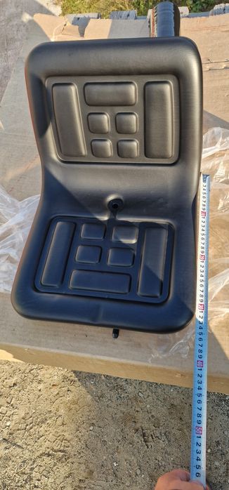 Scaun tractor macara multicar stivuitor preț 350 lei se poate trimite