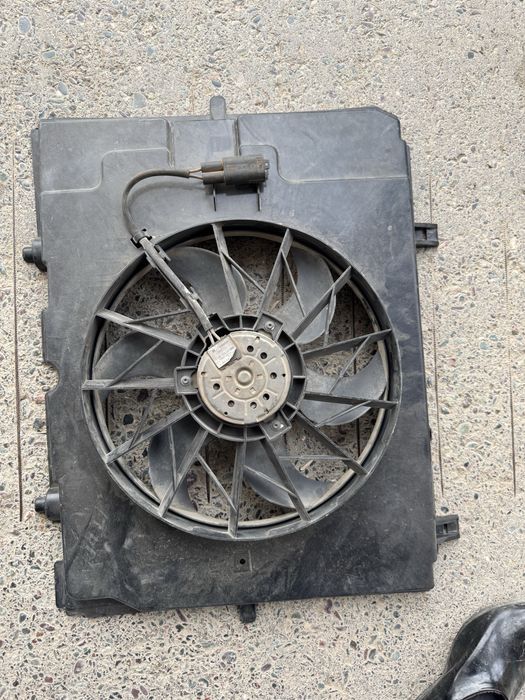 Электровентилятор машину мерс 210