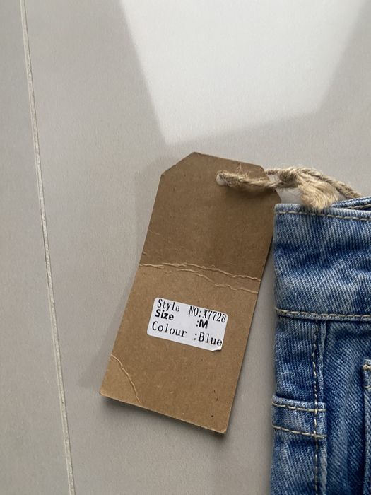 Fusta de blugi,marimeaM de culoare albastra