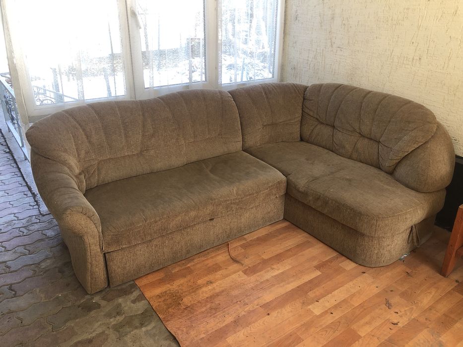 Диван угловой