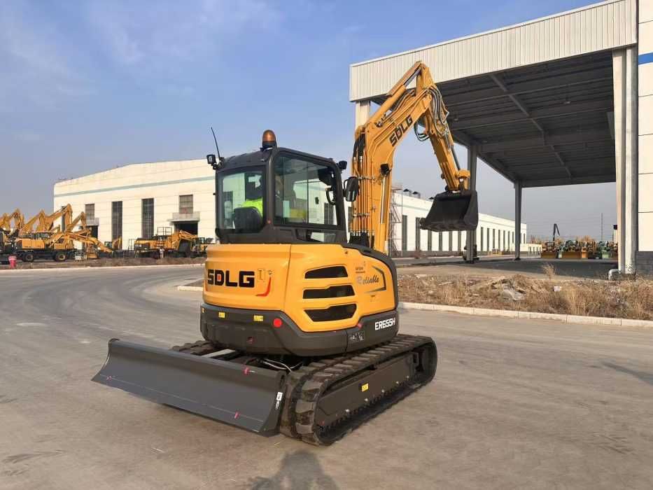Miniexcavator SDLG ER655H
