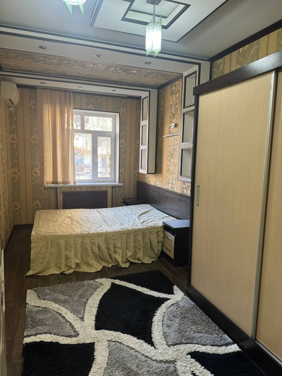 Центр, Ц-13. 2/2/4. 2-6 балкон. Продажа квартиры Ипотека есть, срочно