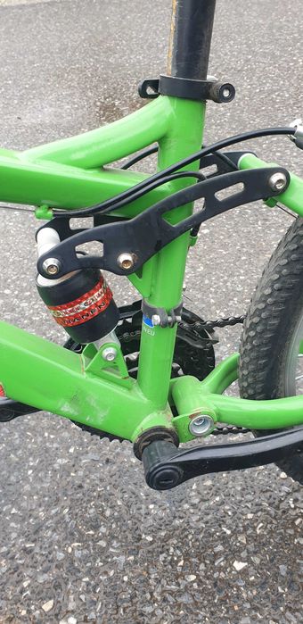 Vând bicicletă copii