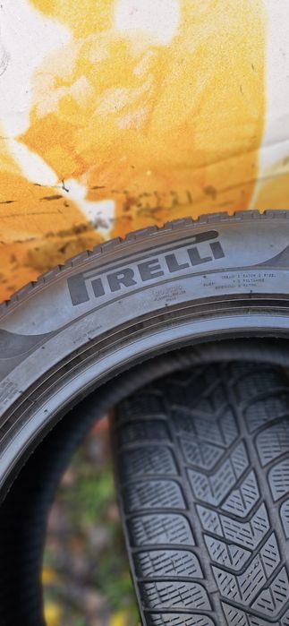 2 Anvelope Pirelli 235 55 R19 M+S Dot 2020 Run-flat