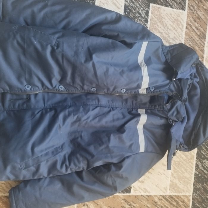 Продам бушлат,куртку новую