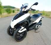 Vând schimb Piaggio mp3 Yourban LT-3 roti /300cm/23Cp-Se conduce cu B
