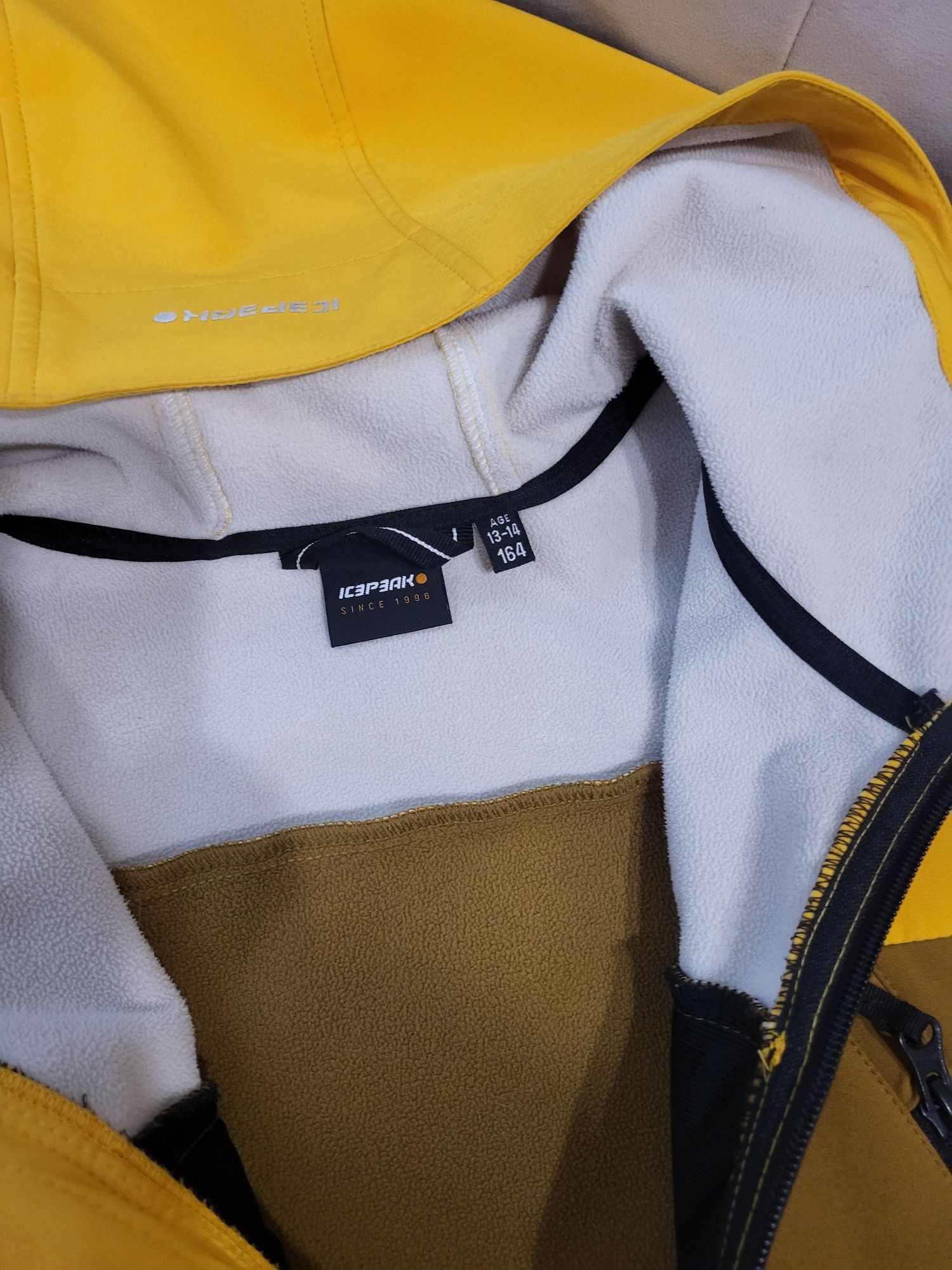 ICEPEAK softshell яке 164 размер 13/14 години.