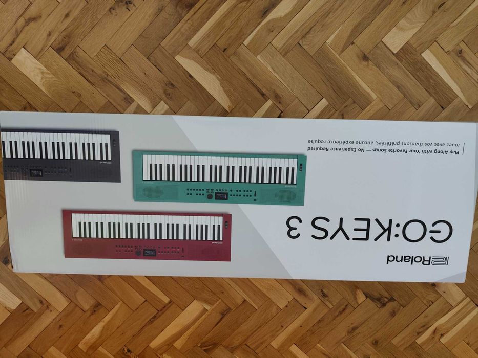 Синтезатор Roland Go keys  с автоакомпанинент