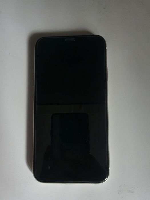 iPhone 11 64 GB White