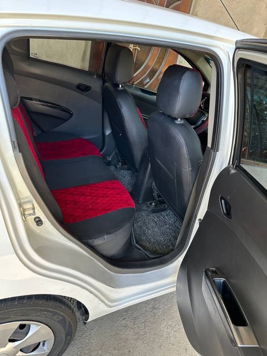 Chevrolet spark sotiladi