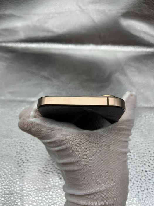 iPhone 16proӨте жақсы жағдайы. Батарея 100% түпнұсқа, ауыстыру жоқ.