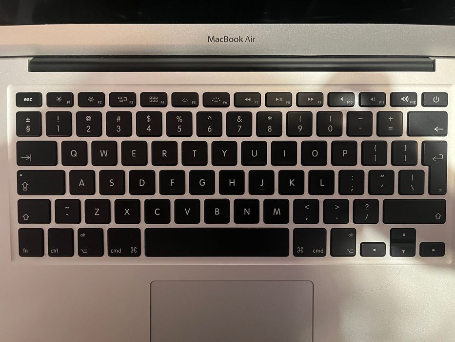 MacBook air 13 Early 2015
