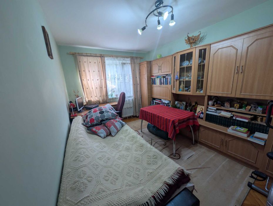 Apartament cu 4 camere decomandate - cartier Mănăștur