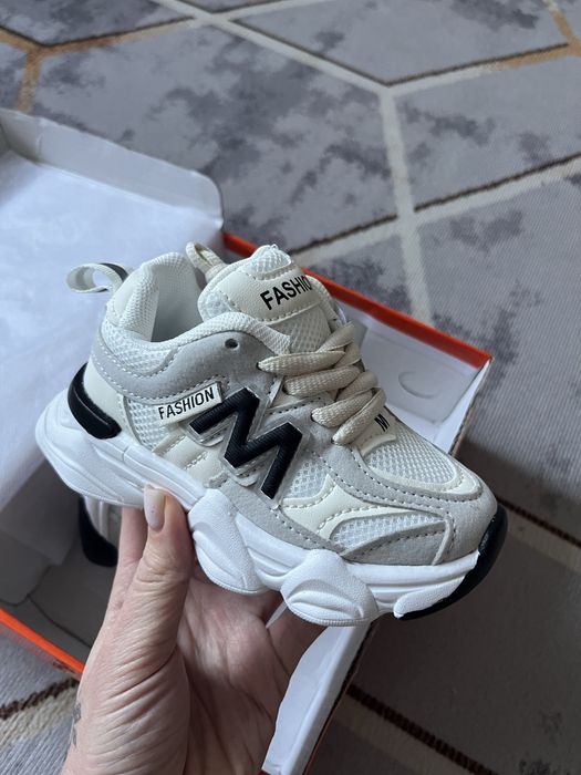 Новые кроссовки 15,5см