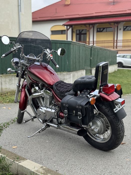 Suzuki Intruder VS800