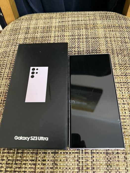 Samsung galaxy s 23 Ultra с коробкой