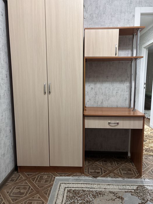 продается шкаф,со столом