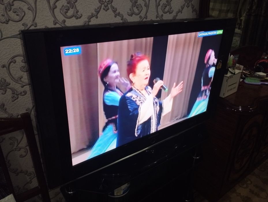 Телевизор в хорошем состояний