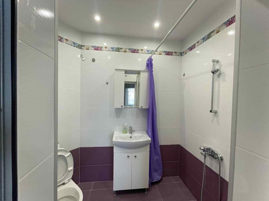 Дава се под наем Тристаен апартамент в София, Стрелбище - 100 кв.м за 900 € - Снимка #9