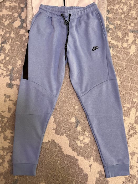 nike tech fleece
