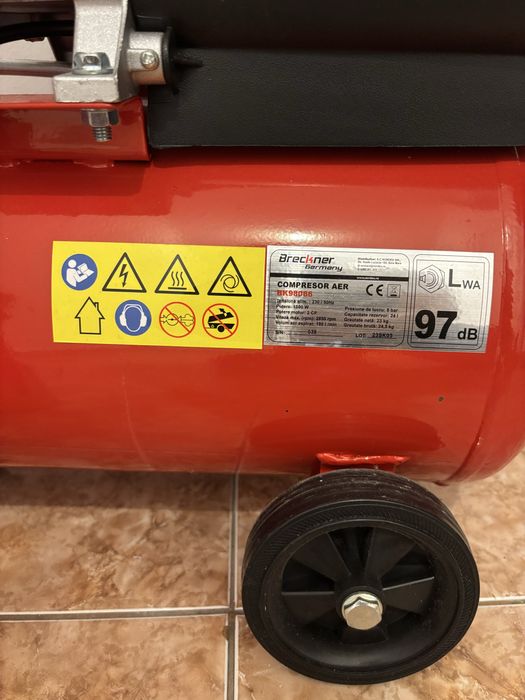 Compresor de 24 Litri cu pistol si Furtun